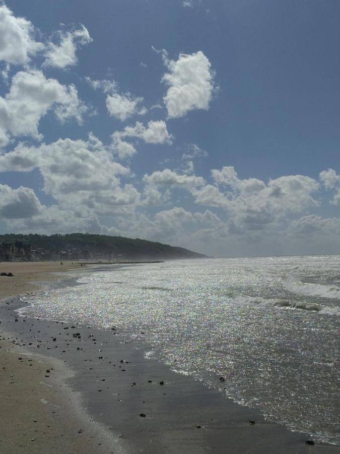 "Le Cocon D'Estelle" Grand Studio Vue Mer, 30M De La Plage Villers-sur-Mer Bagian luar foto